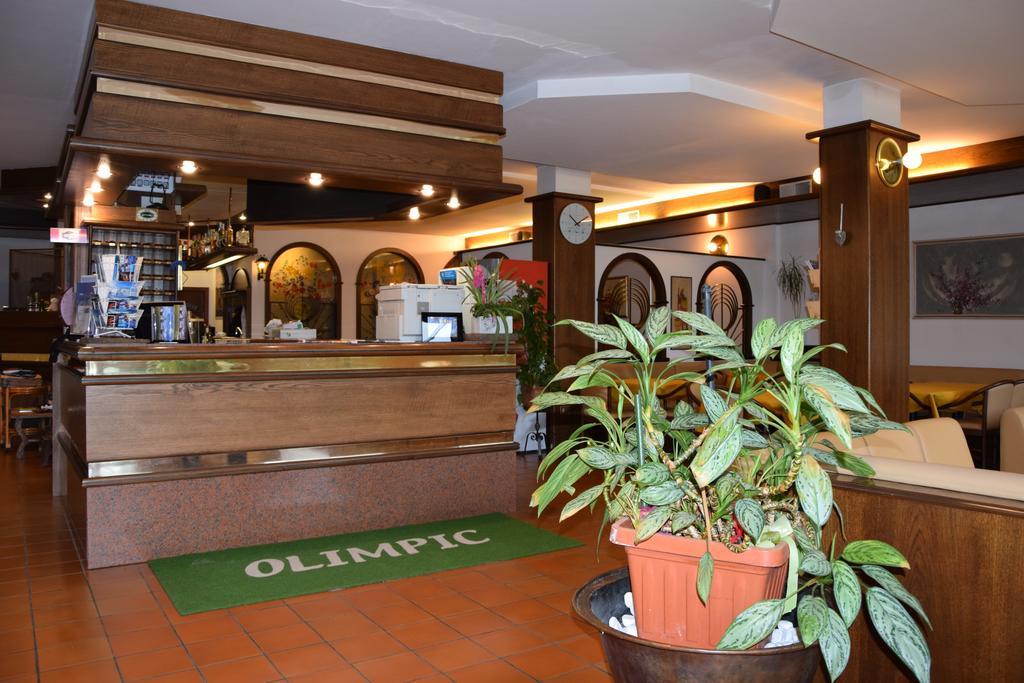Hotel Olimpic Baselga di Pine Bagian luar foto