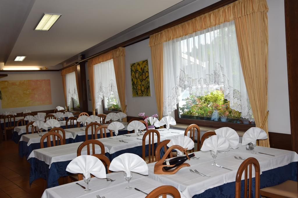 Hotel Olimpic Baselga di Pine Bagian luar foto