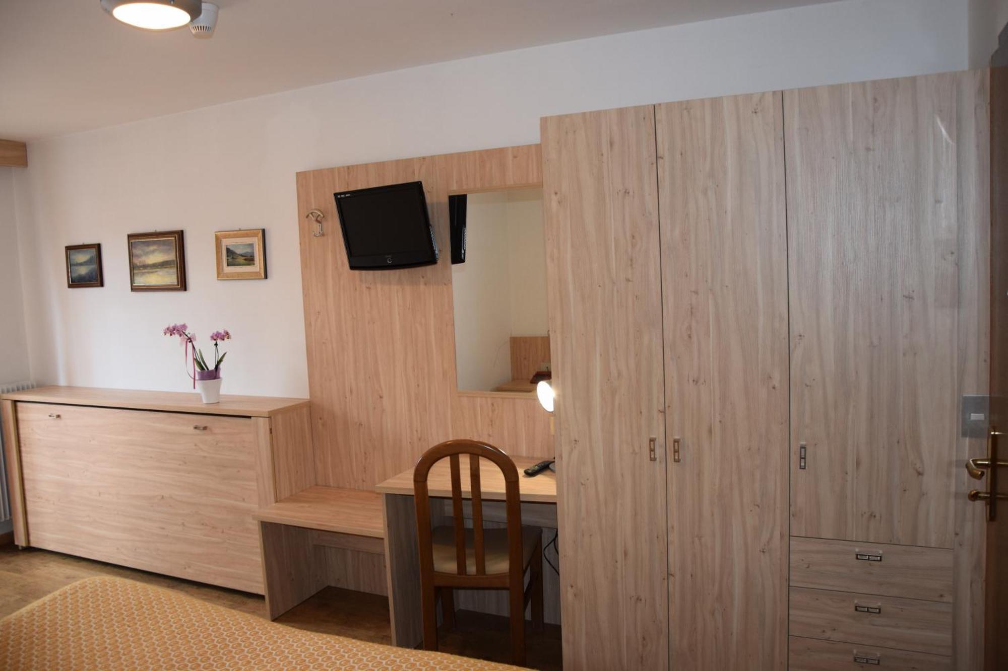 Hotel Olimpic Baselga di Pine Bagian luar foto
