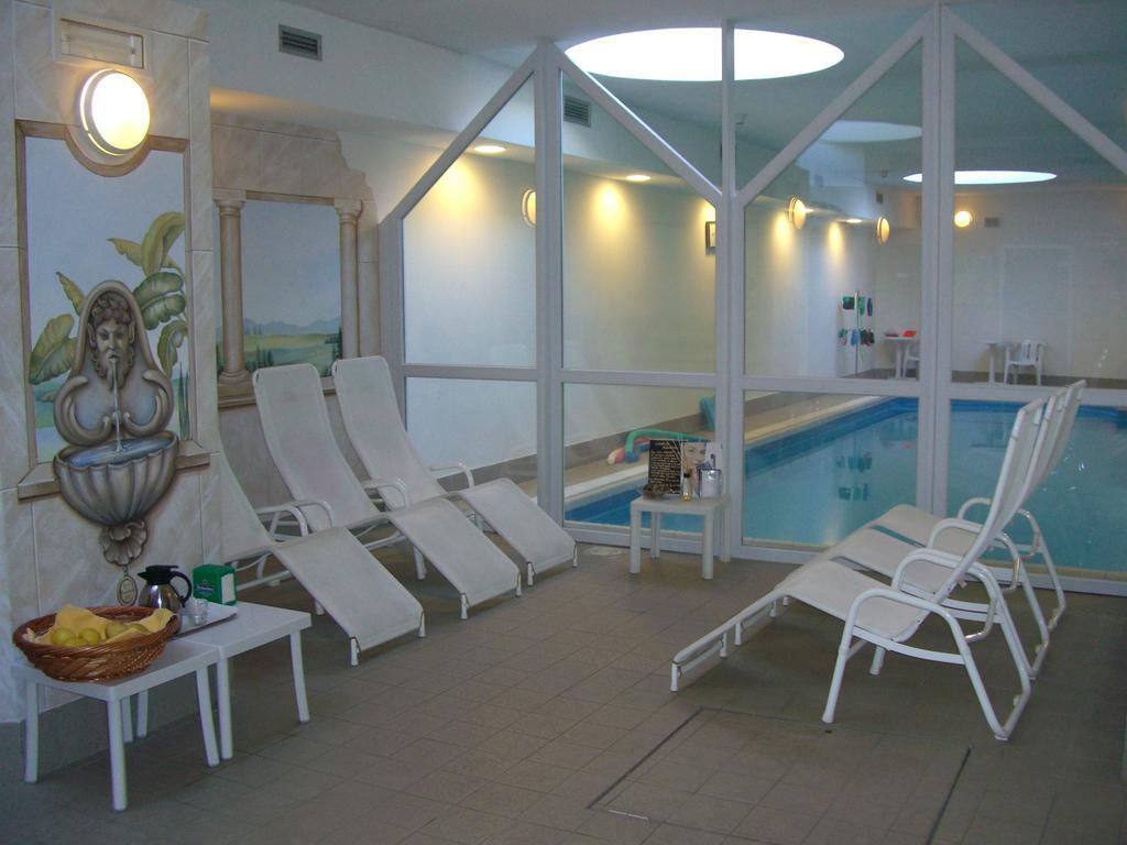 Hotel Olimpic Baselga di Pine Bagian luar foto
